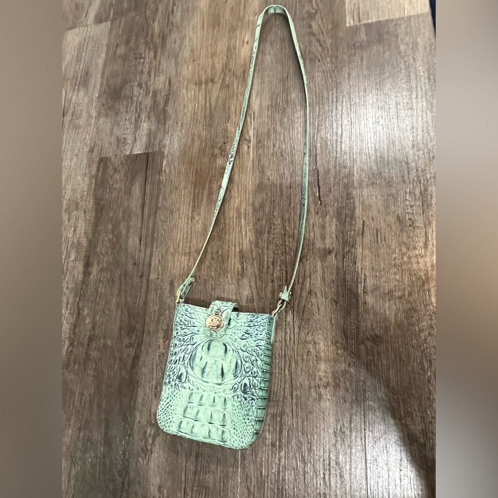 Crossover body bag by Brahmin